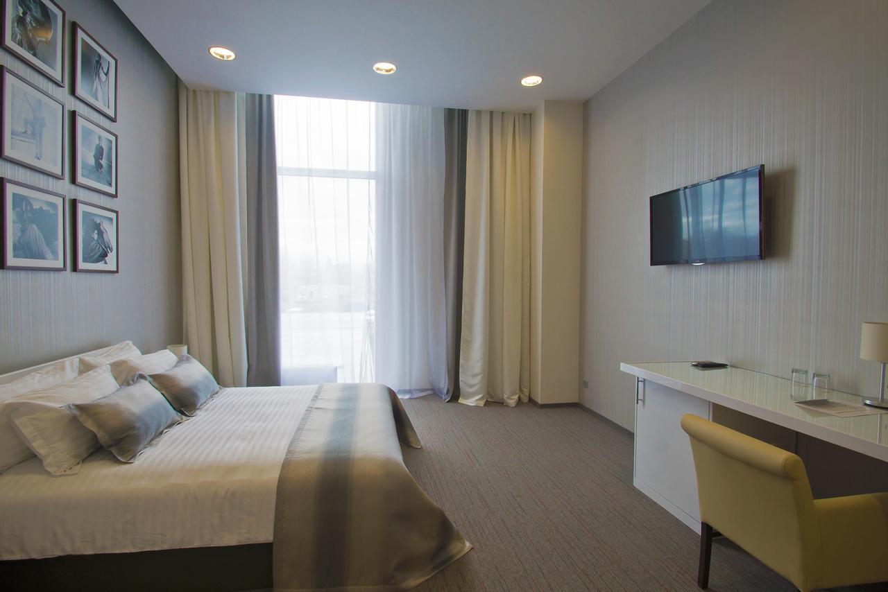 Terminal B Hotel Kiev Eksteriør bilde